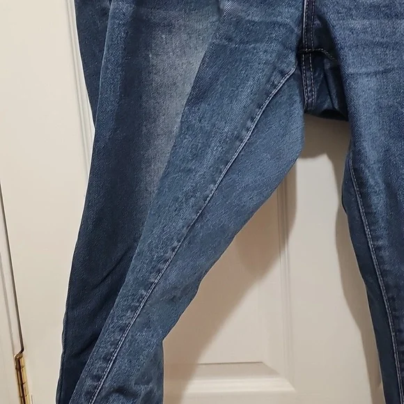 Women's Wide Leg Blue Jeans - Picture 7 of 12